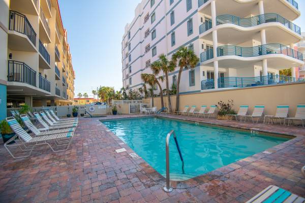 Photo of pool at Vistas on the Gulf